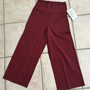 New Lululemon Align Wide Leg Crop pants